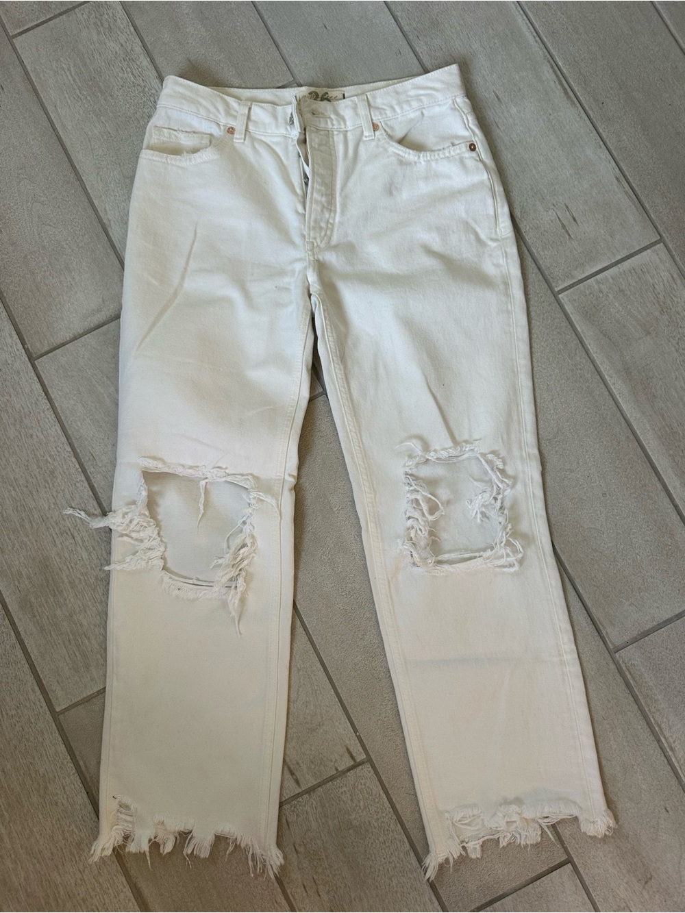 We The Free White Distressed Boyfriend Jeans - Picture 3 of 9